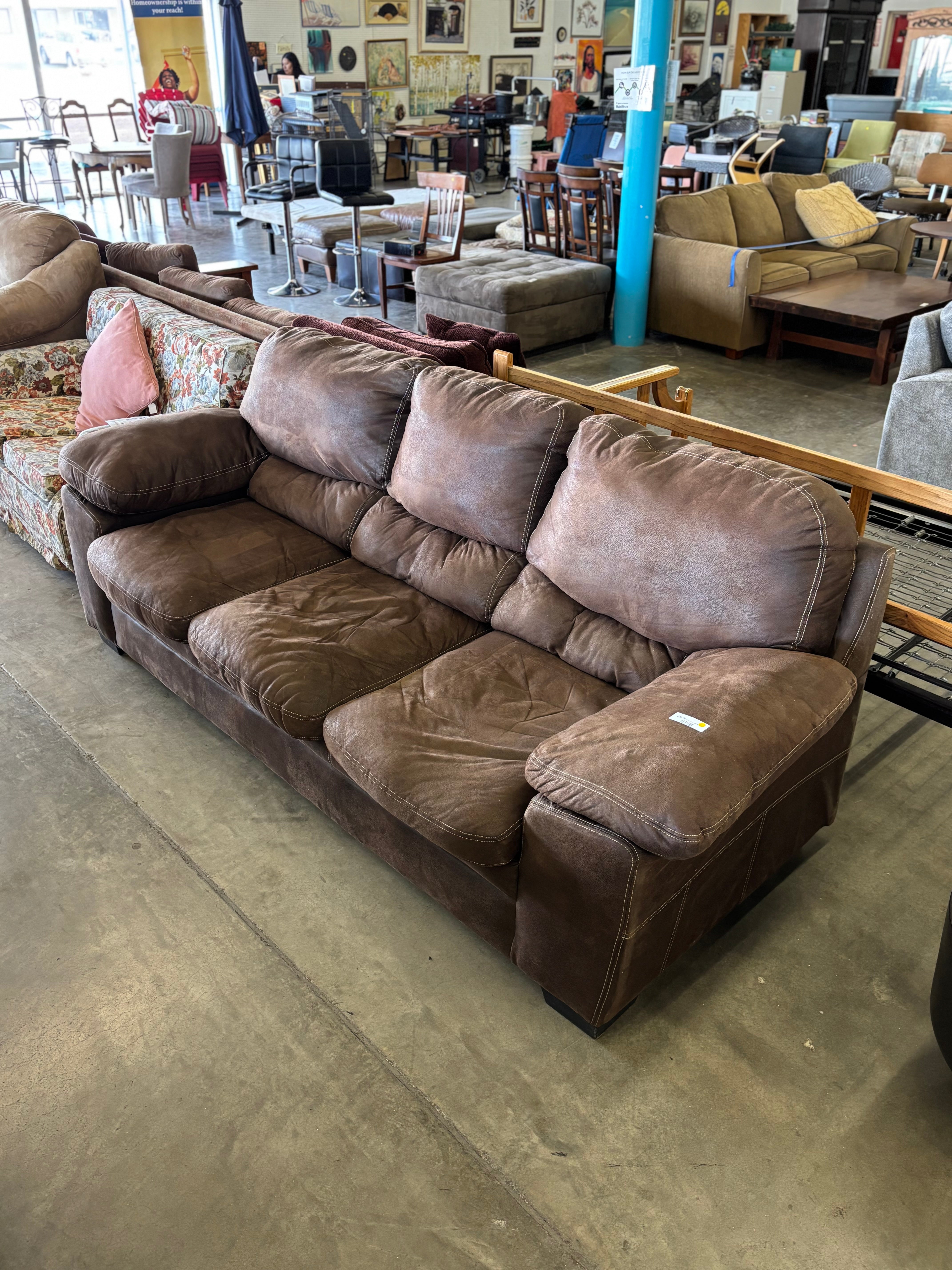 37475 Brown Leather Sofa Discount